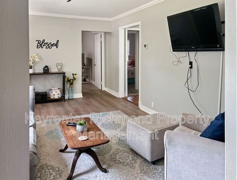 10015 Seminole Rd - Photo 4 of 20