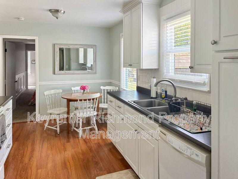 10015 Seminole Rd - Photo 6 of 20