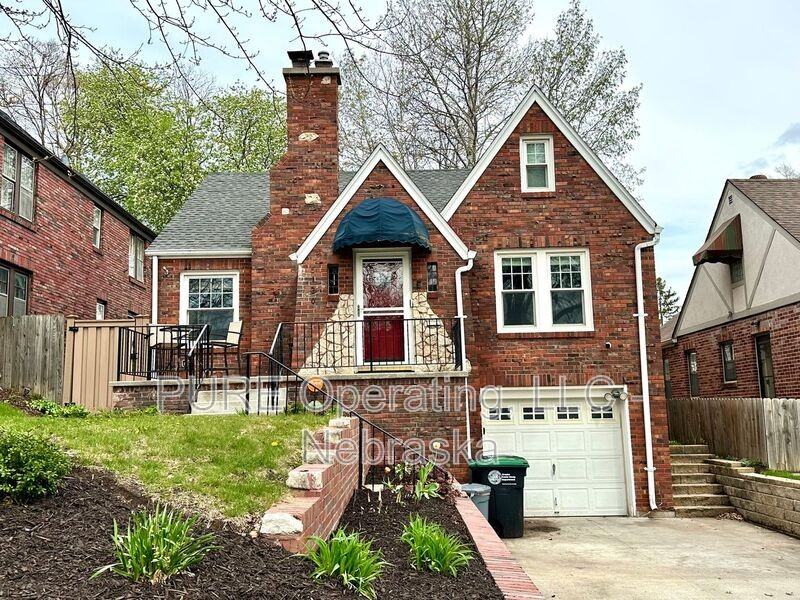 5120 Franklin St - Photo 2 of 50