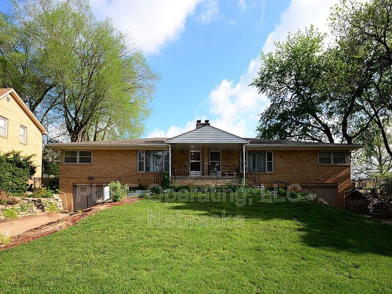 5156 Pierce St - Photo 2 of 30