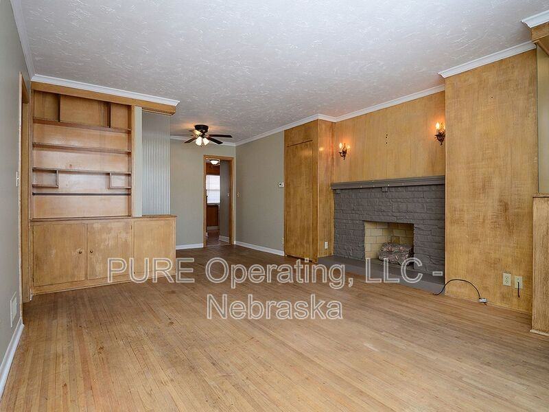 5156 Pierce St - Photo 5 of 30