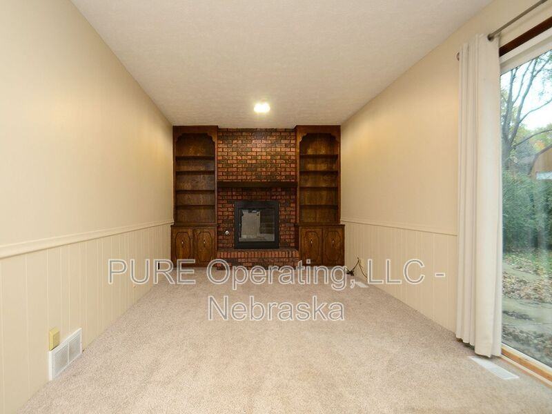 5723 S 152nd Avenue Cir - Photo 7 of 29