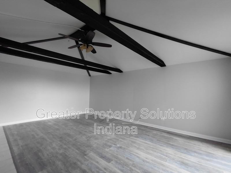 8120 Kennedy Ave - Photo 2 of 5