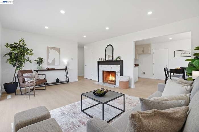 36276 Sandalwood Street - Photo 4 of 20