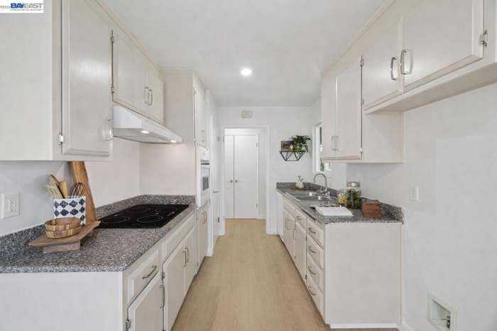 36276 Sandalwood Street - Photo 6 of 20