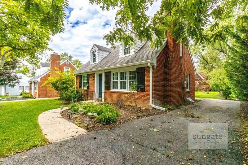 326 Lincoln Ave - Photo 2 of 23