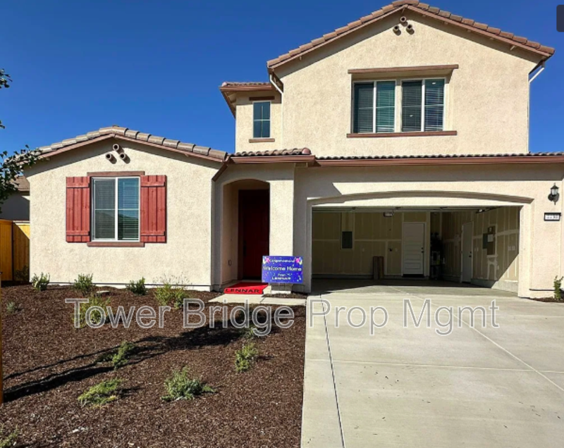 4430 Lorikeet Way - Photo 2 of 21