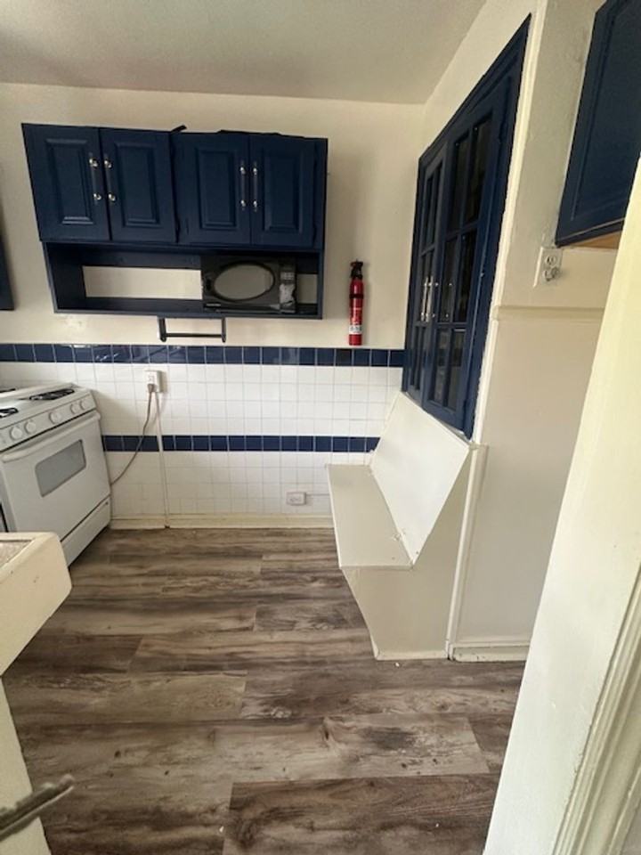 846 846 Windmere Ave - Photo 3 of 10