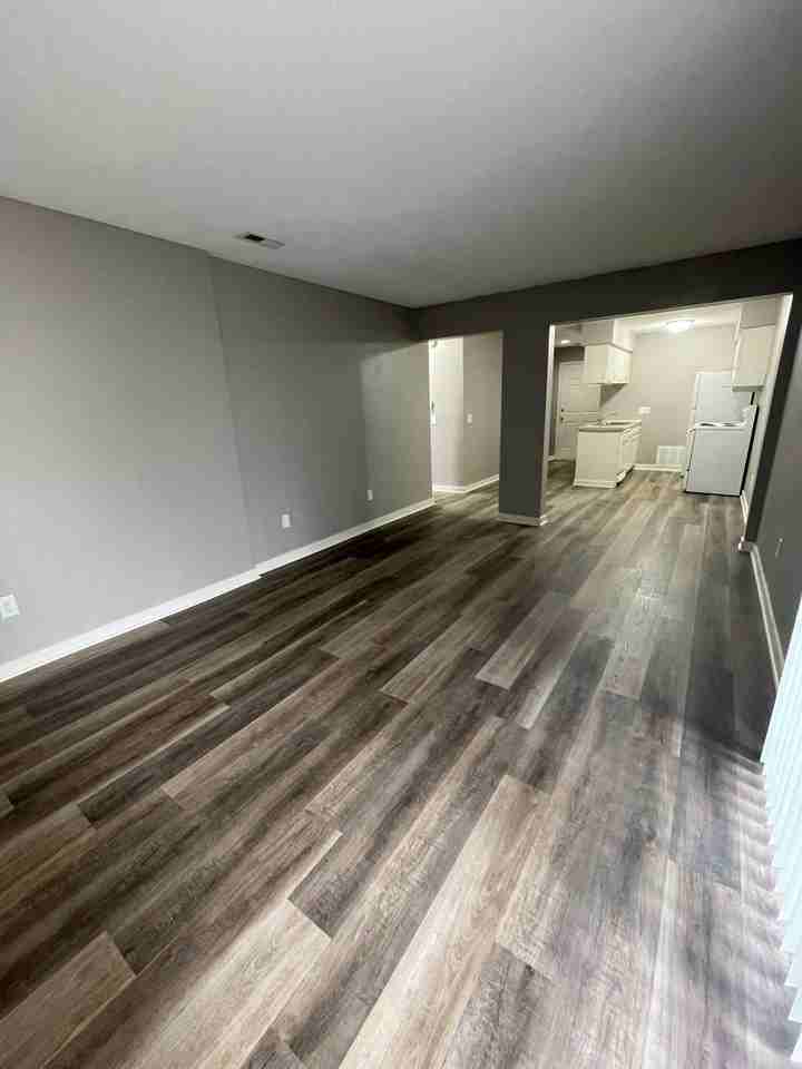 Maple Apartments - Photo 3 of 8