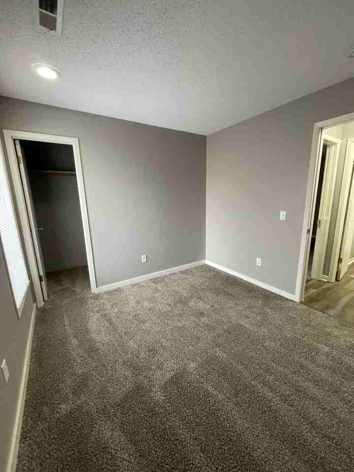 Maple Apartments - Photo 5 of 8