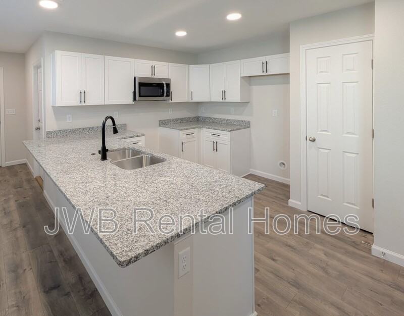 7915 Eaton Ave - Photo 2 of 21