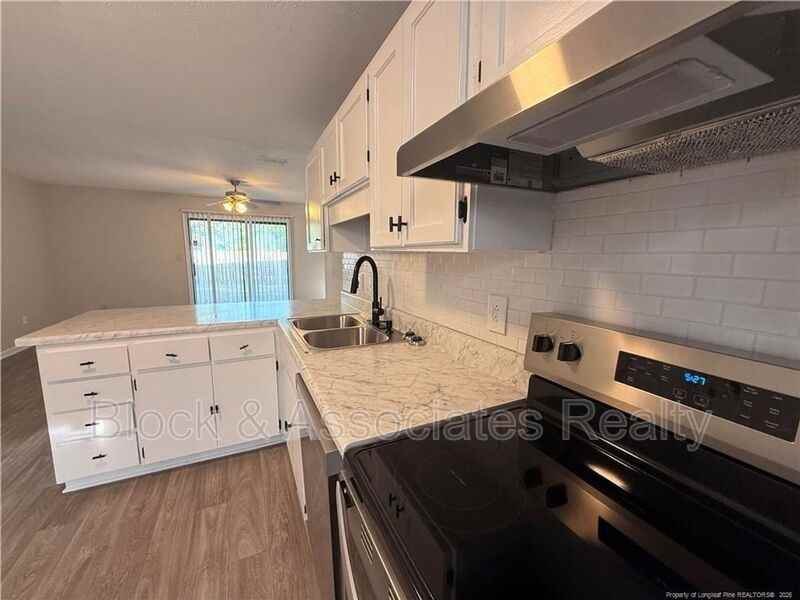 4071 Professional Dr - Photo 4 of 12