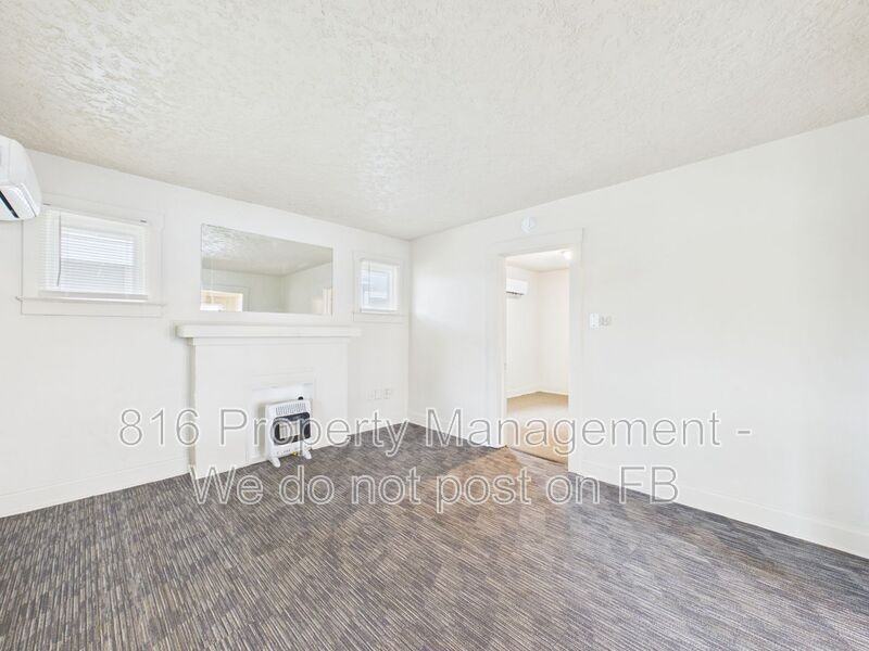 4028 E 68th Ter - Photo 3 of 20