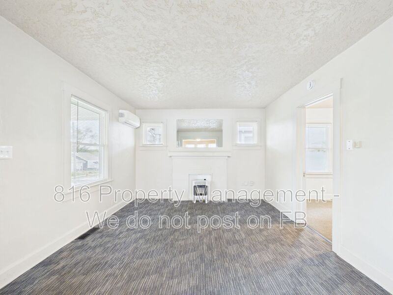 4028 E 68th Ter - Photo 5 of 20