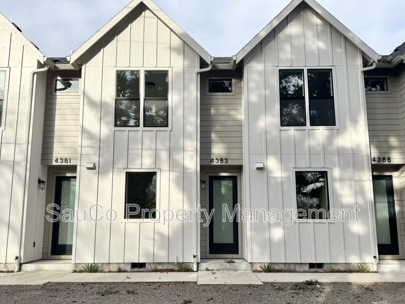 4383 Se Tolman St - Photo 2 of 15