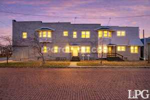 featured image of 1732 Arlington Ave