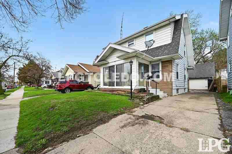 4120 Parrakeet Ave - Photo 3 of 34