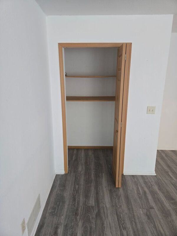 7441 Brunswick Ave N - Photo 6 of 17