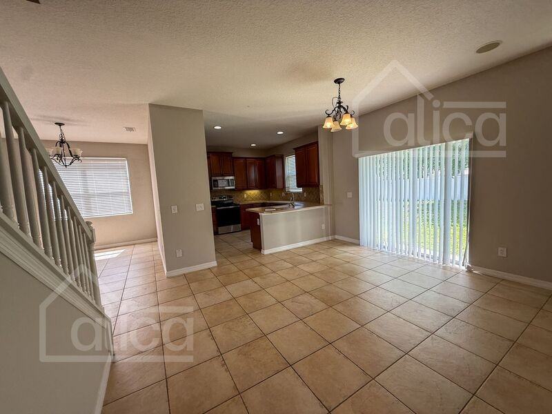 109 Whispering Pines Way - Photo 5 of 37