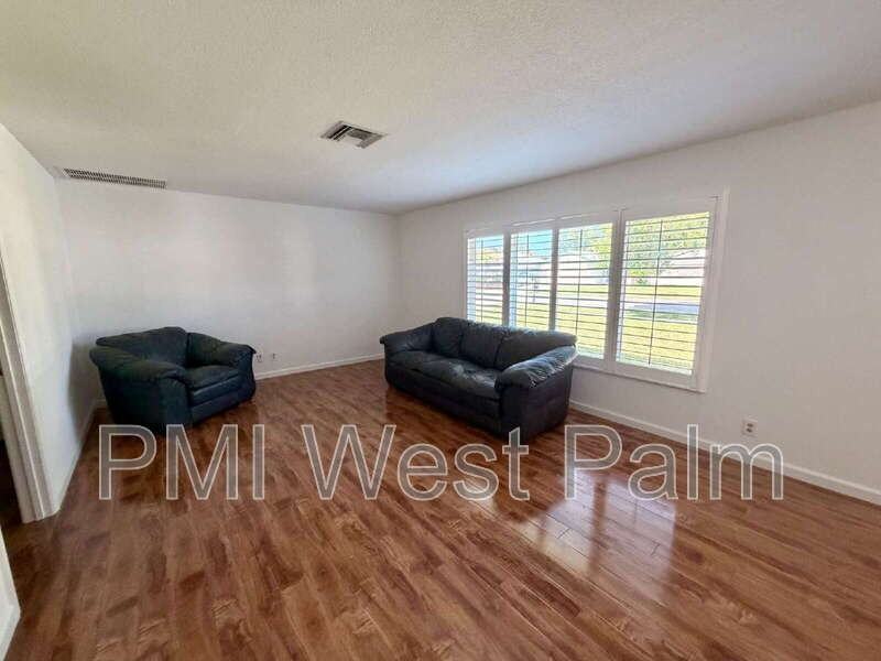 147 Sunflower Cir - Photo 6 of 42