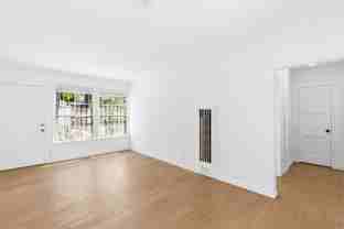 343 S Occidental Blvd - Photo 1 of 1