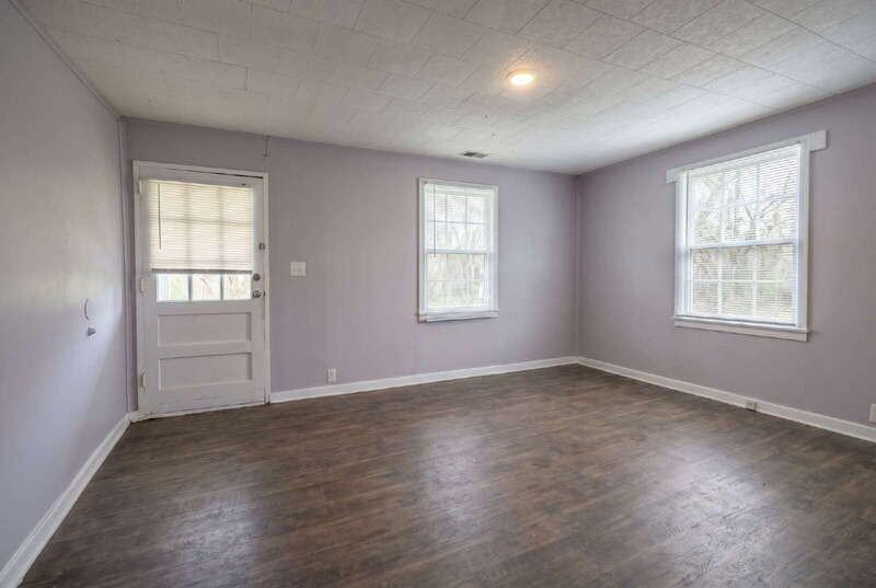 431 Bussey Ave - Photo 7 of 27