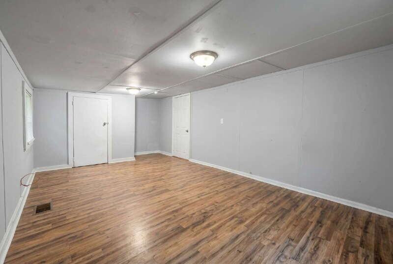 122 Collins Rd - Photo 5 of 16