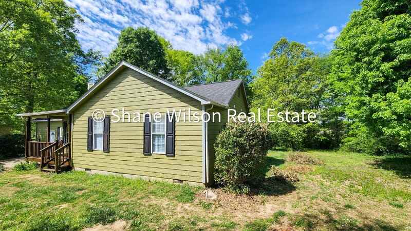 162 Shawn Ln - Photo 2 of 15