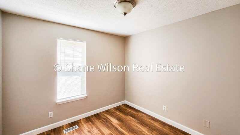 162 Shawn Ln - Photo 7 of 15