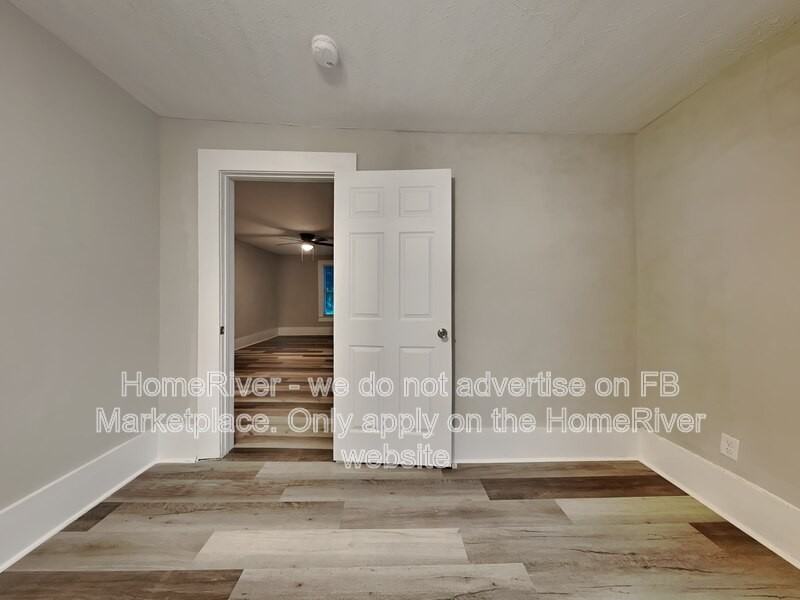 720 E 3rd St - Photo 2 of 12