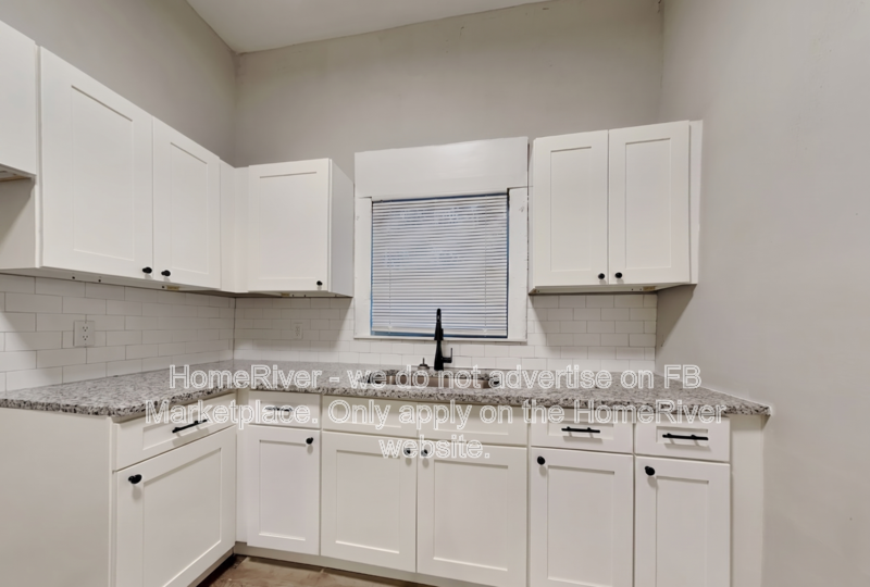 720 E 3rd St - Photo 6 of 12