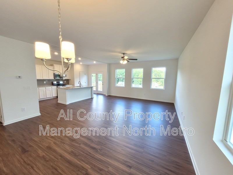 18 Berry Dr - Photo 6 of 14