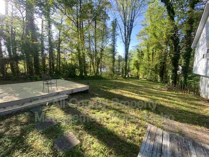 67 Winchester Ct - Photo 2 of 10