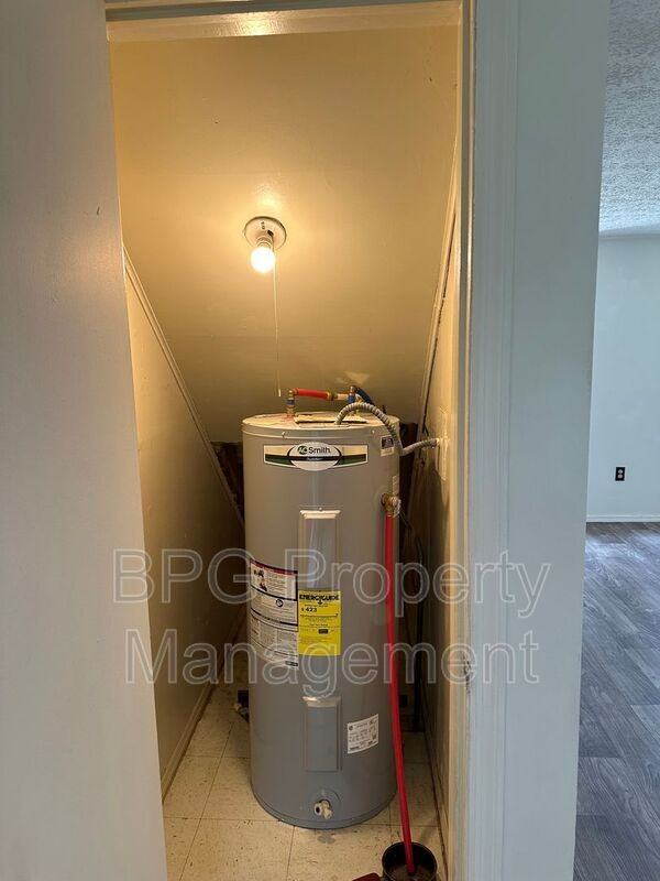 123 Circle Dr #15 - Photo 5 of 13