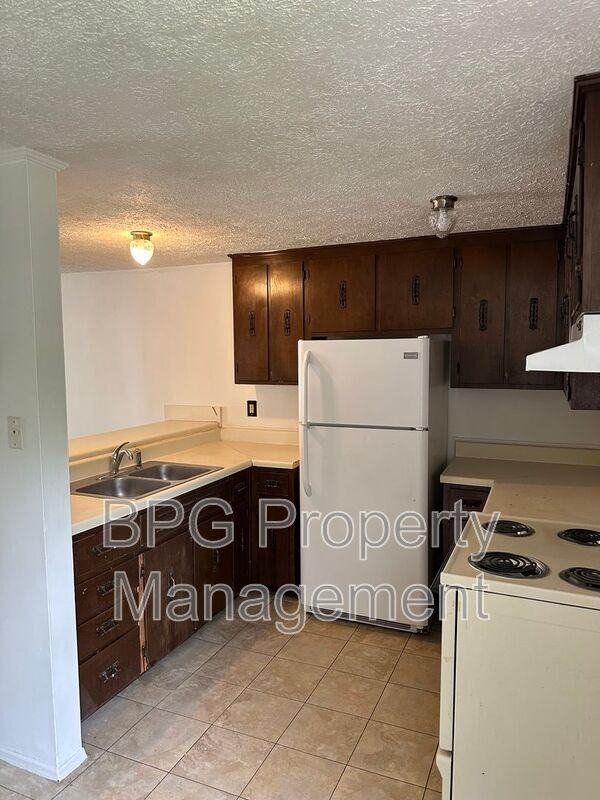123 Circle Dr #15 - Photo 6 of 13