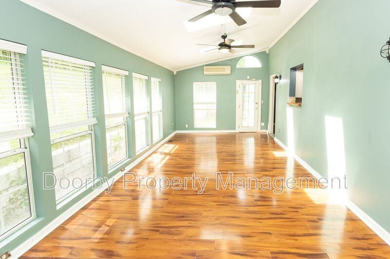 6114 Sasha Ln - Photo 6 of 28