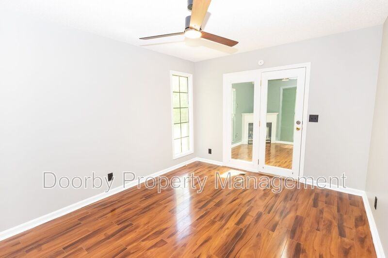 6114 Sasha Ln - Photo 7 of 28