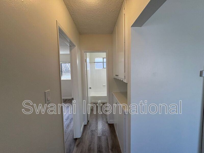 21612 Berendo Ave - Photo 6 of 31