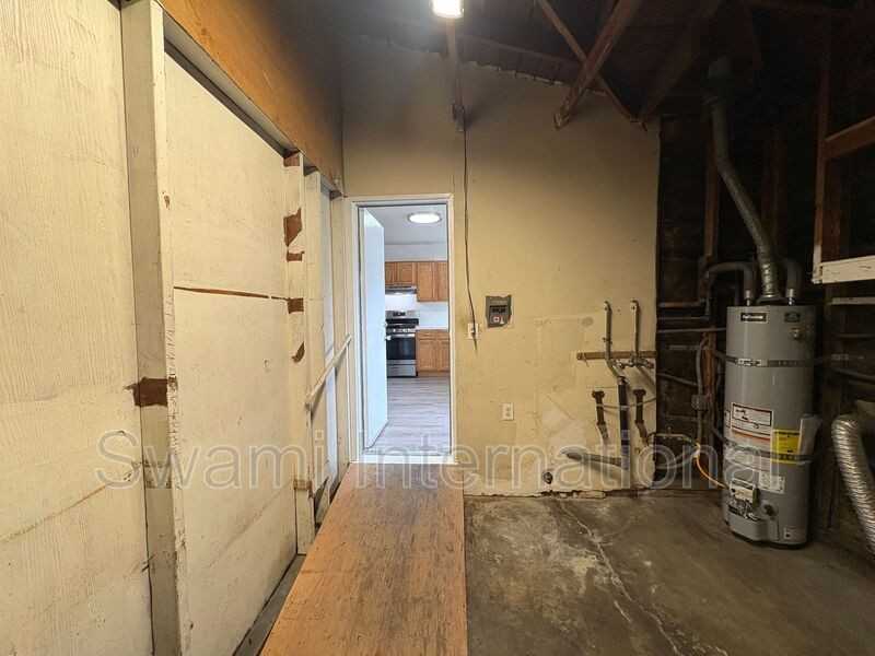 21612 Berendo Ave - Photo 7 of 31