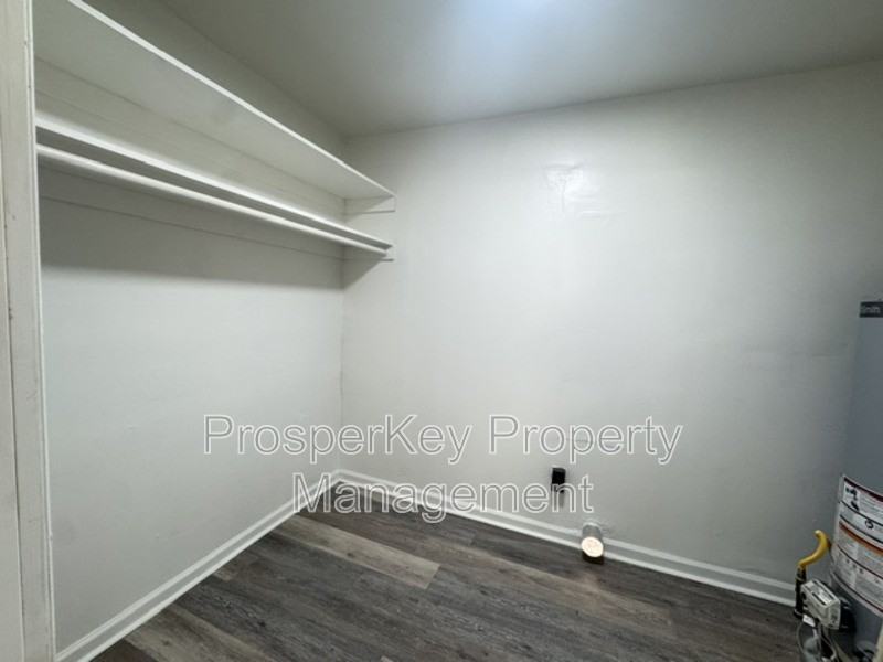 5004 Kingston Dr - Photo 6 of 13