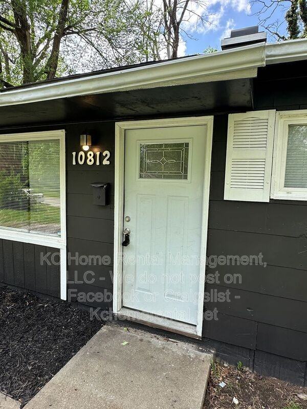 10812 Newton Ave - Photo 2 of 29
