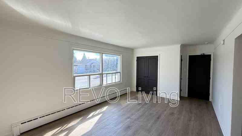 6921 Barker St #3 - Photo 3 of 13