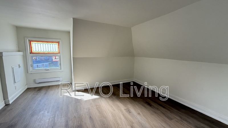 4585 Ryerson Cres #3 - Photo 7 of 13