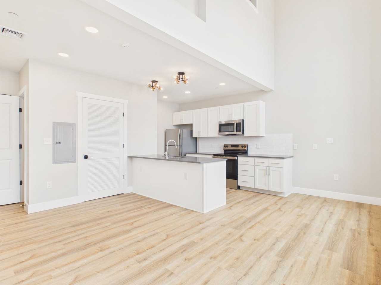 The Lofts at Midtown - Photo 5 of 43