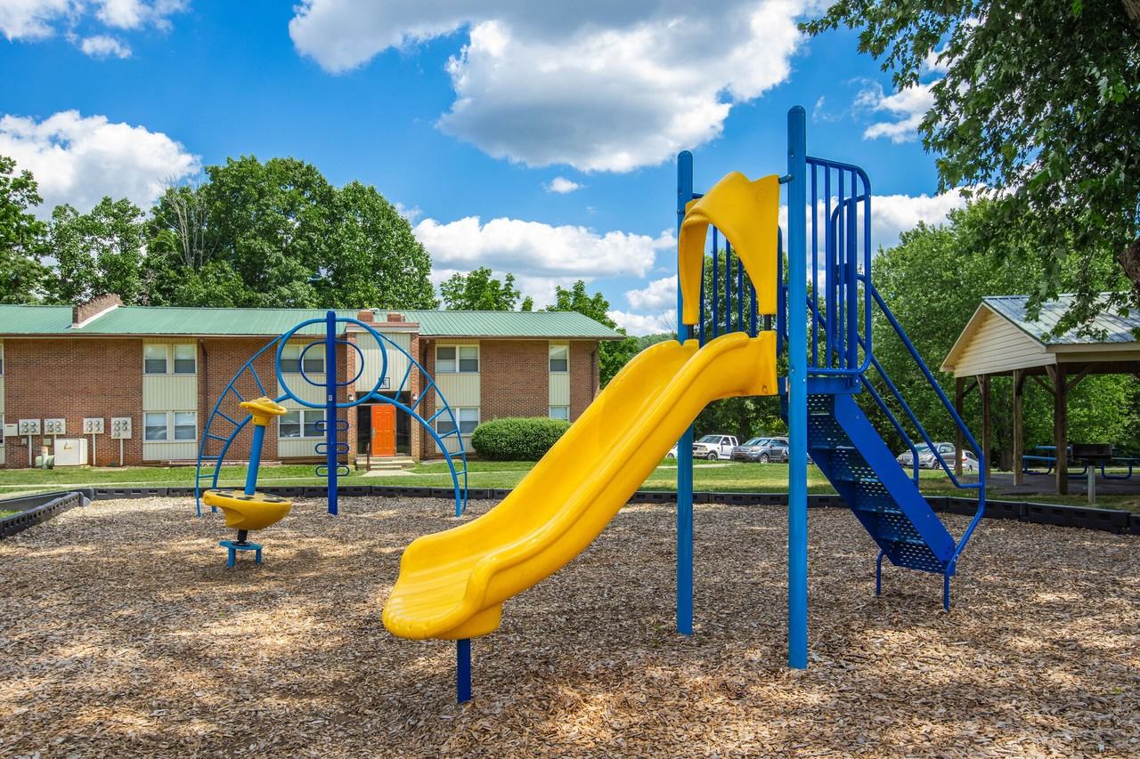 Bristol Square - Photo 2 of 19