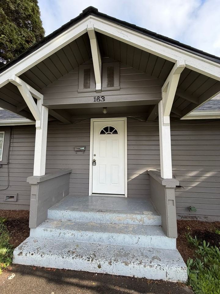 163 E Grant St - Photo 4 of 29