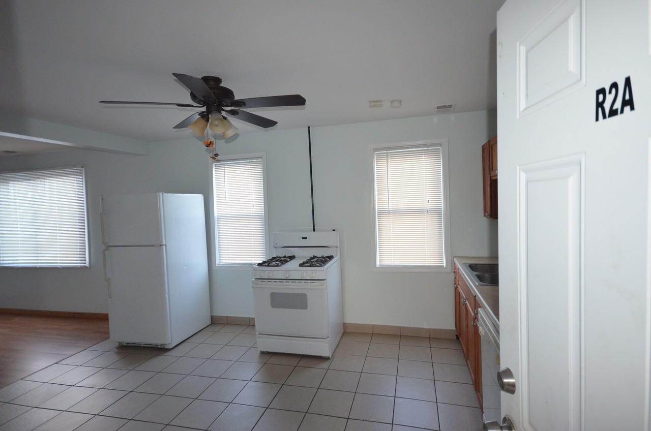 2815 West 25th Place #R2A - Photo 2 of 14