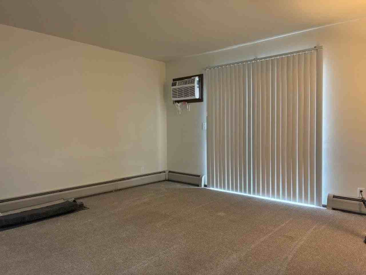 Happy Homes - 112 S Wisconsin St - Photo 7 of 30