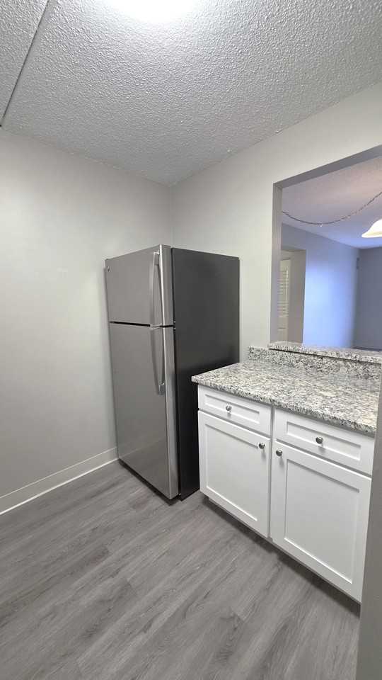 50 Harbor Point Blvd #210 - Photo 3 of 8