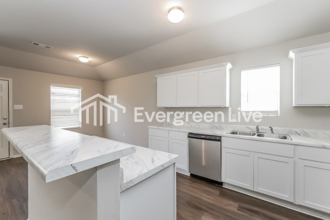 5421 Yukon Dr - Photo 7 of 15